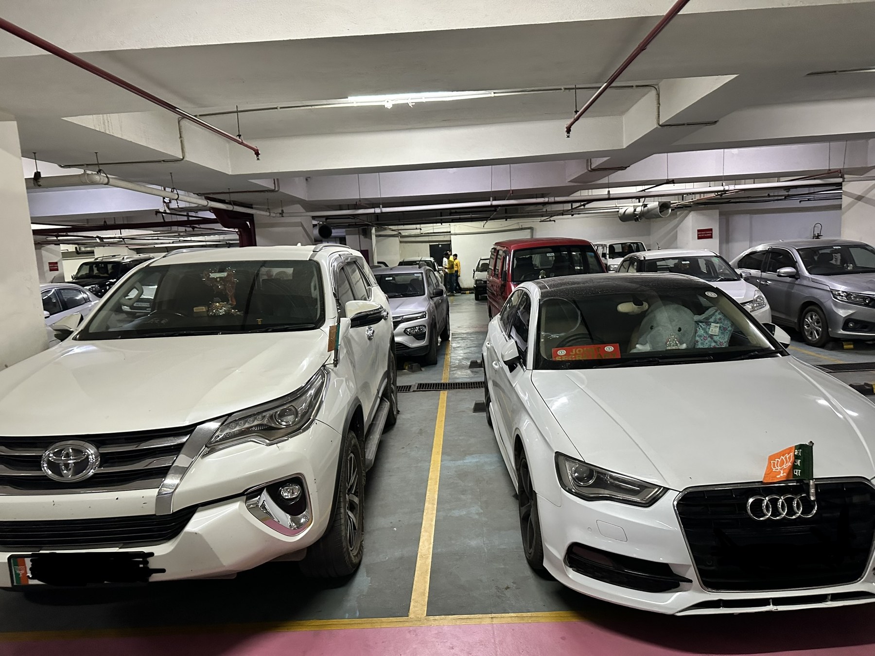 White premium vehicle used by Ranchi Driver Service